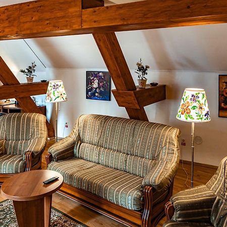 Hotel Boutique Bulevard Sighisoara Bagian luar foto