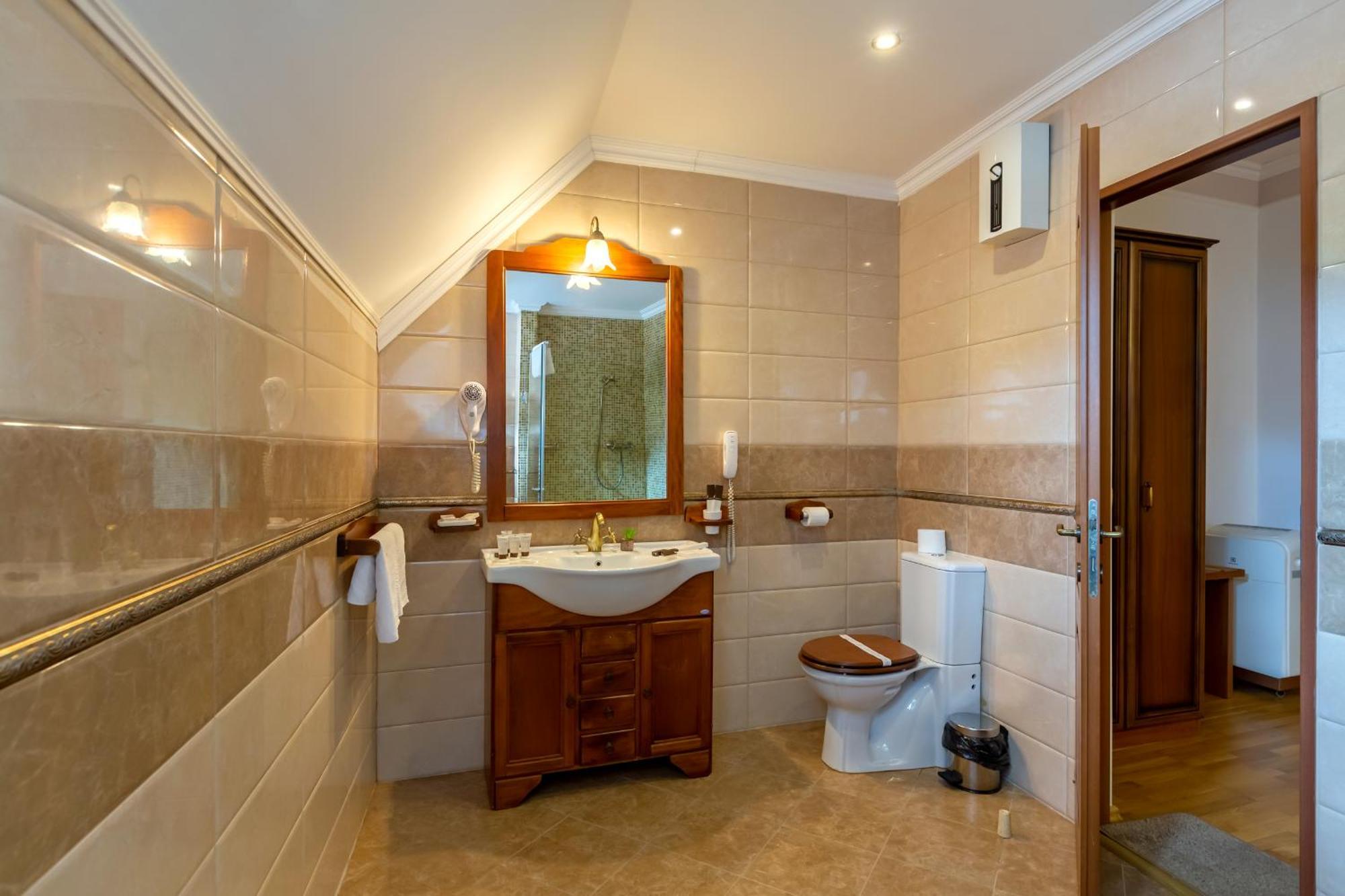Hotel Boutique Bulevard Sighisoara Bagian luar foto