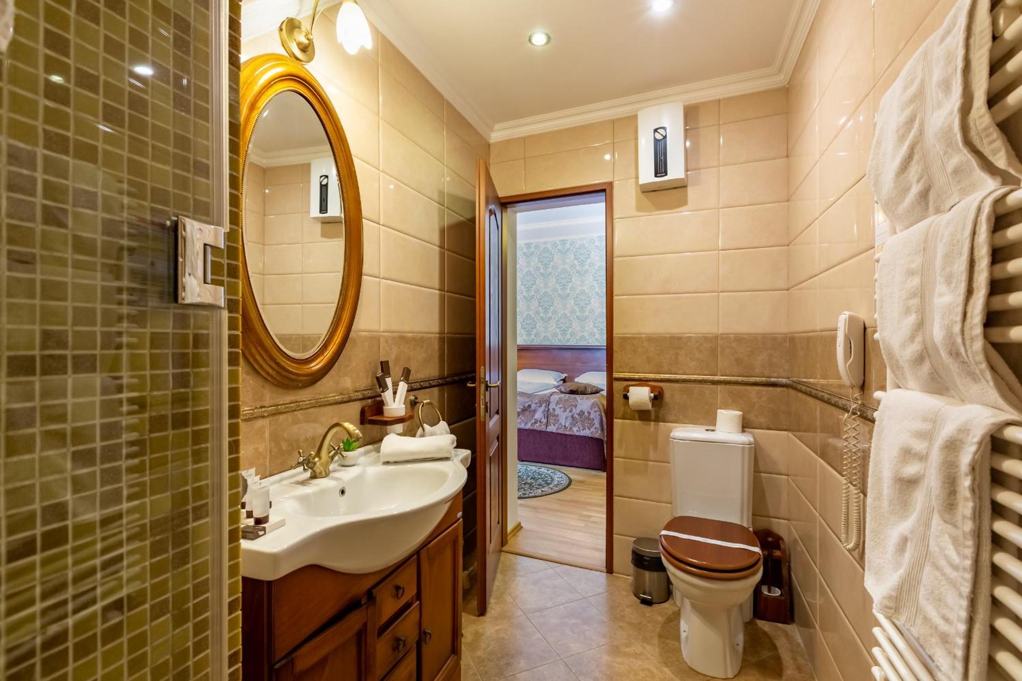 Hotel Boutique Bulevard Sighisoara Bagian luar foto