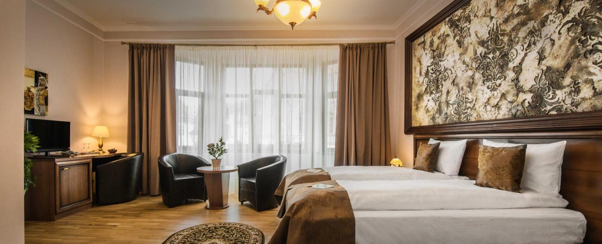 Hotel Boutique Bulevard Sighisoara Bagian luar foto