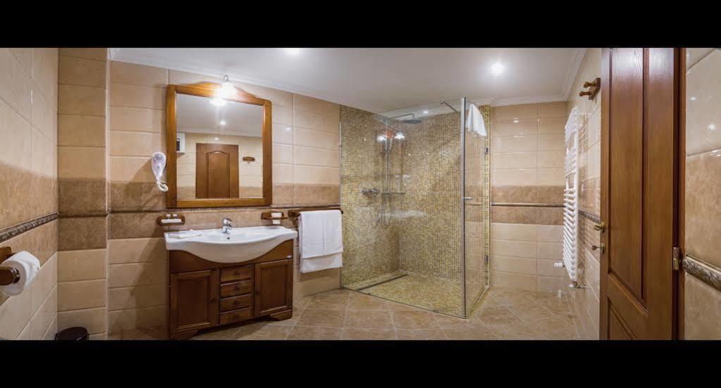 Hotel Boutique Bulevard Sighisoara Bagian luar foto